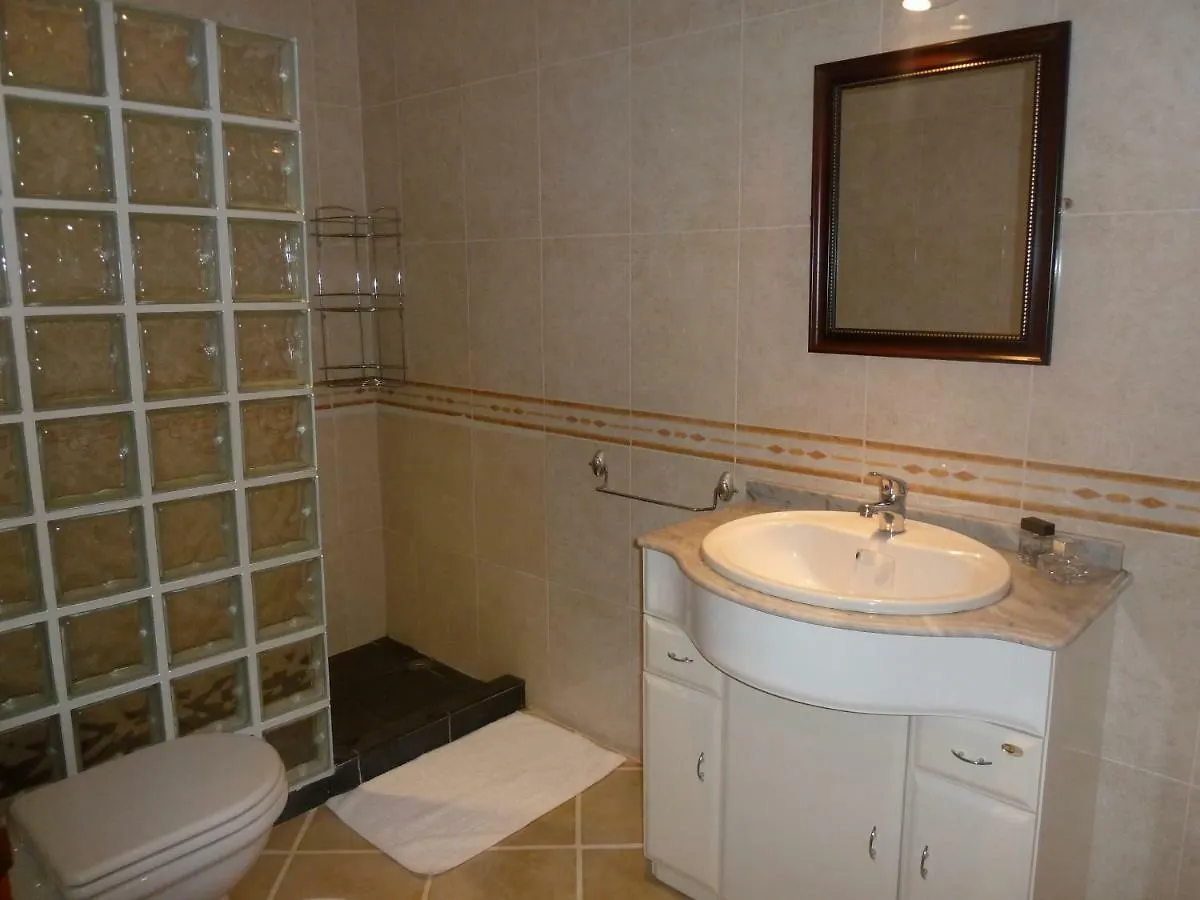 Oceanic Apartment Caniço Portugal